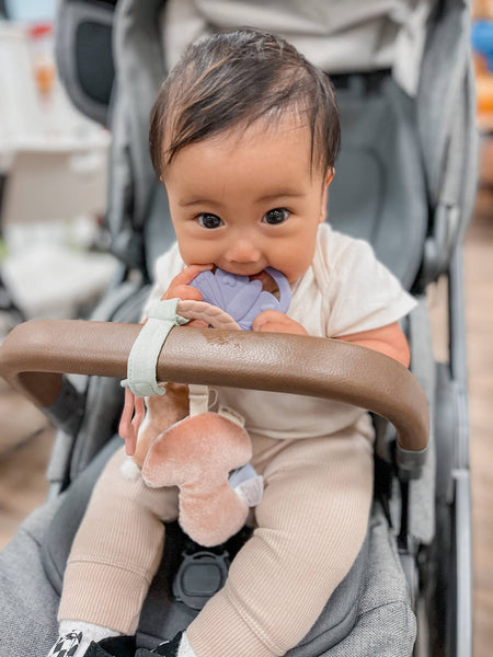 Itzy Ritzy - Bitzy Busy Ring™ Teething Activity Toy Bunny