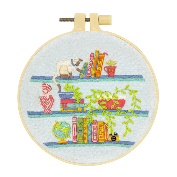 Embroidery Kit Book Lover - Ages 10+