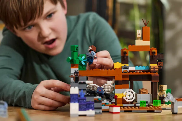 Lego: Minecraft the Badlands Mineshaft - Ages 8+