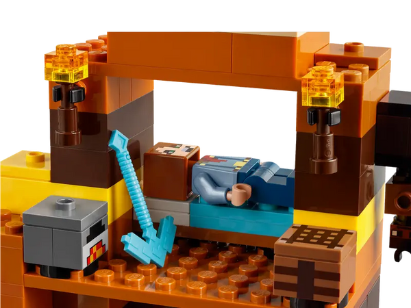 Lego: Minecraft the Badlands Mineshaft - Ages 8+