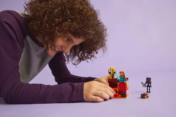 Lego: Minecraft the Nether Lava Battle - Ages 6+