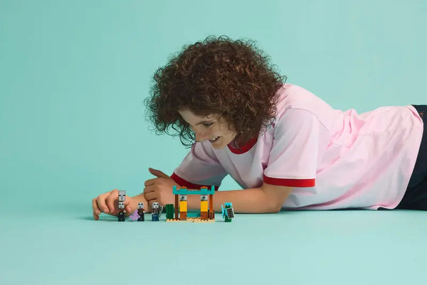 Lego: Minecraft the Illager Desert Patrol - Ages 7+