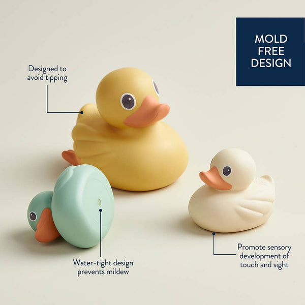 Itzy Ritzy - Itzy Ducky Family™ Bath Toy Set