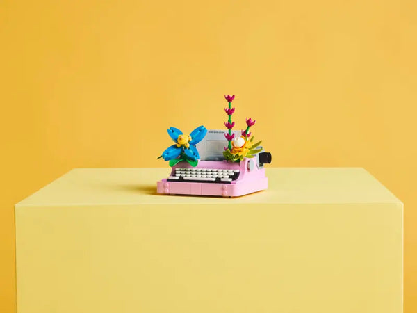 Lego: Creator Typewriter with Flowers - Ages 8+
