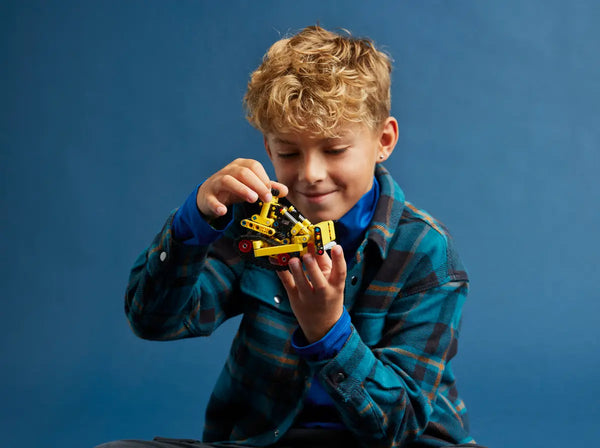 Lego: Technic Heavy-Duty Bulldozer - Ages 7+