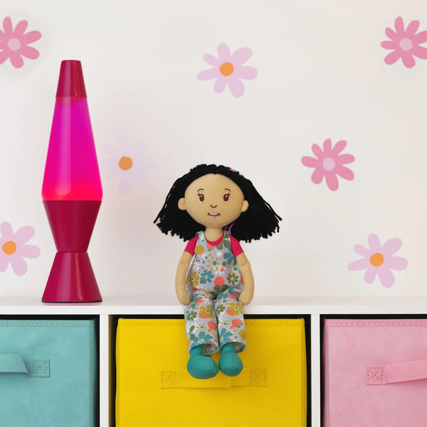 Groovy Girls - Daisy Beige Skin & Black Hair Doll