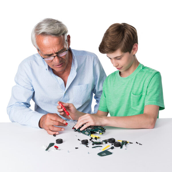 Meccano: 5 in 1 Roadster Pull Back Car - Ages 8+