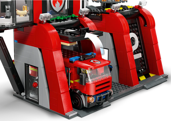 Lego: City Fire Station with Fire Truck - Ages 6+