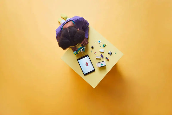 Lego: City Emergency Ambulance - Ages 5+