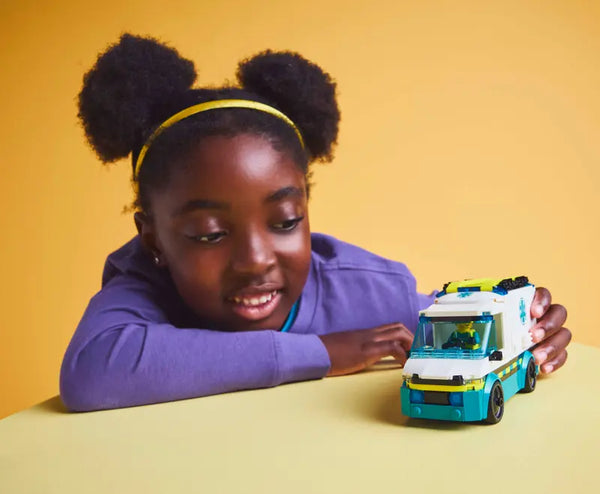 Lego: City Emergency Ambulance - Ages 5+