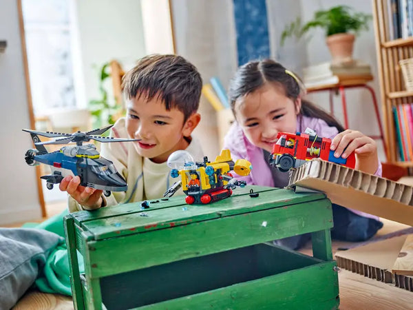 Lego: City Helicopter, Fire Truck & Submarine Remix - Ages 7+