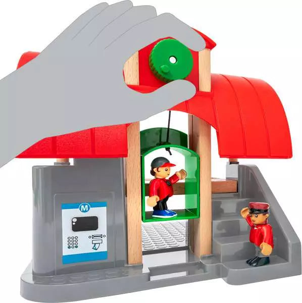 Brio: Central Station Set - Ages 3+