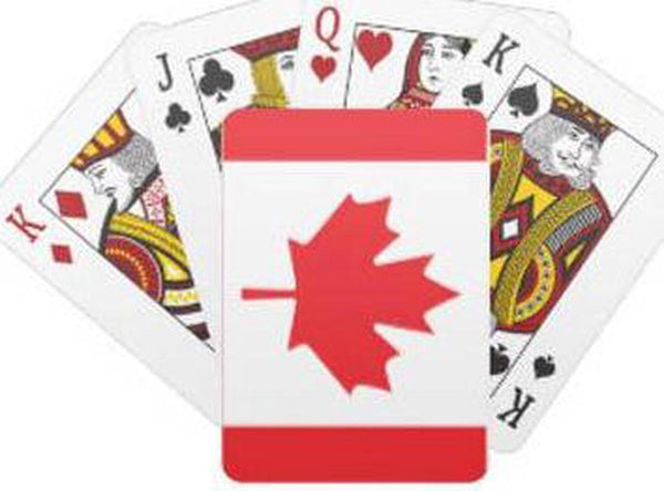 Loot: Canada Flag Playing Cards - Ages 3+
