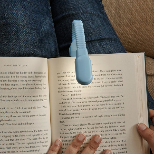 KL: Rechargeable clip Book light - Ages 6+
