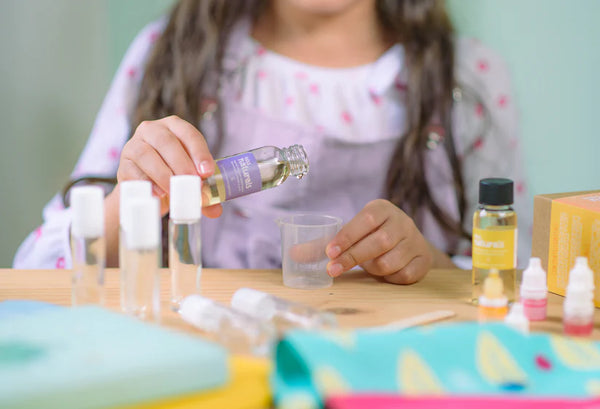 Kiss Naturals: DIY Lava Lip Gloss Kit (Canadian Made!) Ages 6+