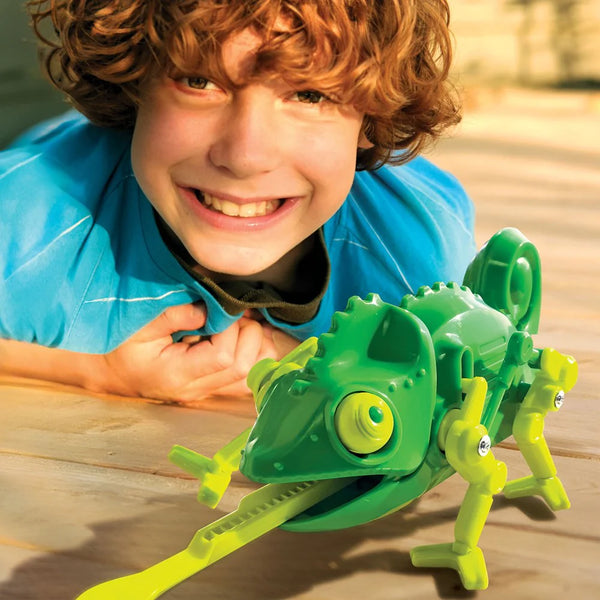 4M: KidzRobotix Chameleon Cyborg - Ages 8+