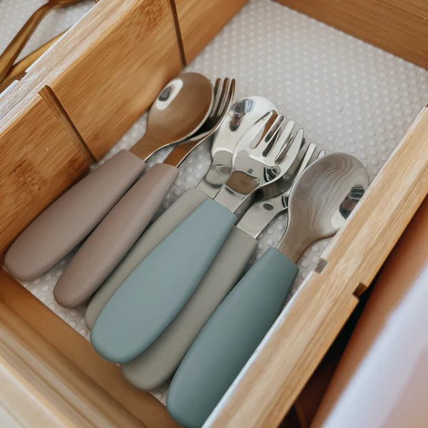 Noüka: Toddler Cutlery Set Leaf - Ages 12mths+