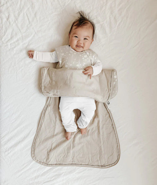Gunamuno: 
Sleep Sack Bamboo Duvet: Magnolia Light, 2.6 TOG - Ages 9-18mths