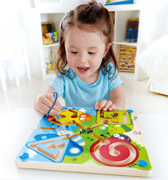 Hape: Best Bugs Magnetic Maze - Ages 2+