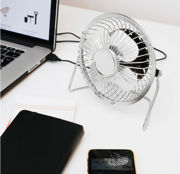 KL: USB Desk Fan Black