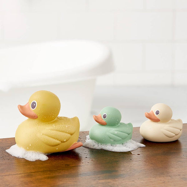 Itzy Ritzy - Itzy Ducky Family™ Bath Toy Set