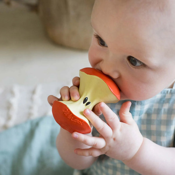 Oli & Carol: Pepa the Apple Natural Rubber Teether & Bath Toy - Ages 0+