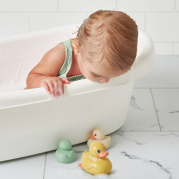 Itzy Ritzy - Itzy Ducky Family™ Bath Toy Set