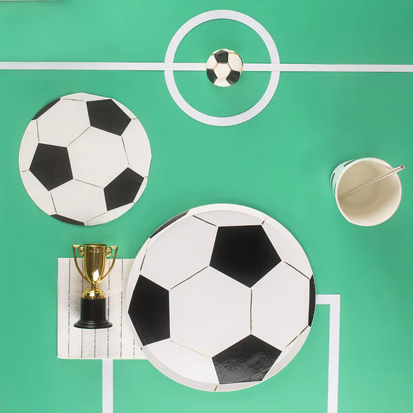 MM: Soccer Plates: 8 Pieces