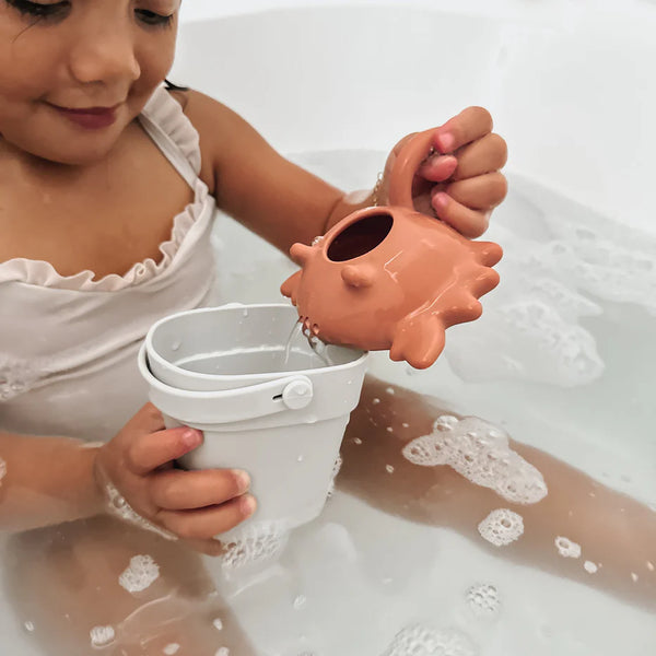 noüka Scoop & Sprinkle Water Animals - Splash - Ages 6mths+