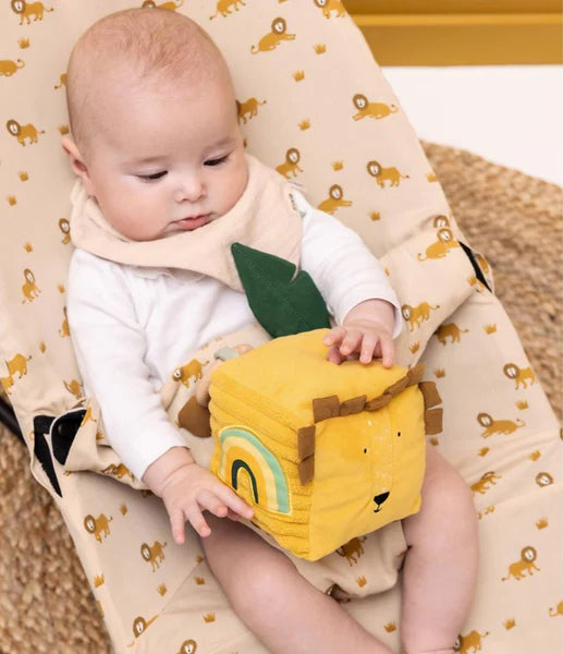 Trixie: Activity Cube - Mr Lion - Age 0mths+