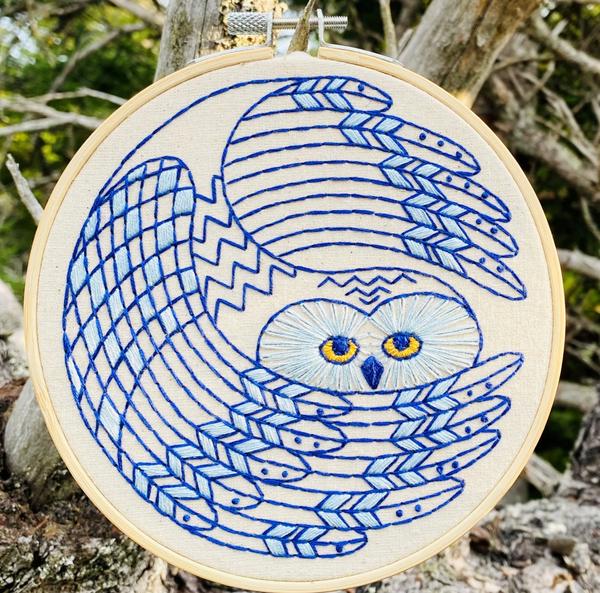 Snowy Owl: Complete Embroidery Kit - Level 2