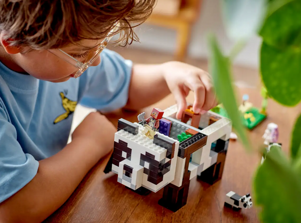 Lego: Minecraft the Panda Haven - Ages 8+