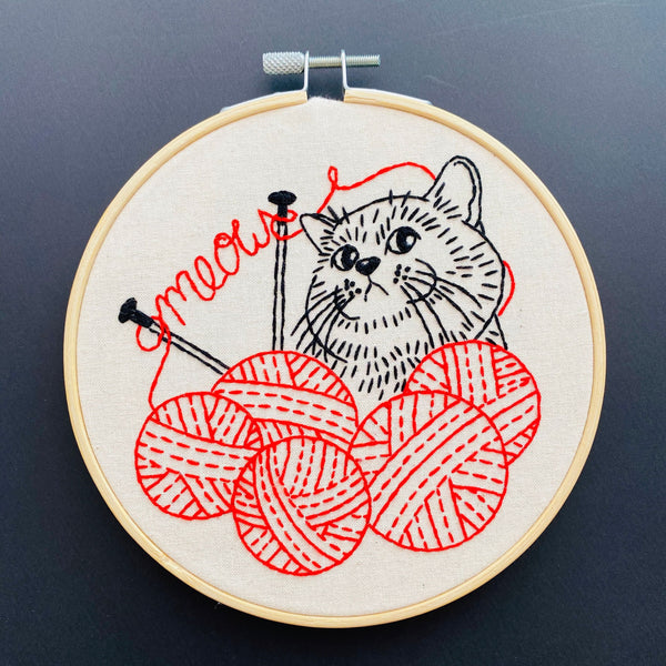 Knittin' Kitten: Complete Embroidery Kit - Level 1